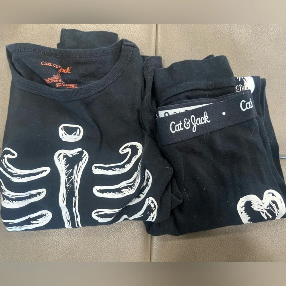 Skeleton pj top and bottom-kids